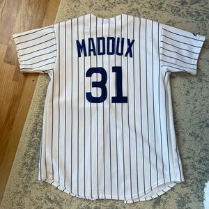 VINTAGE CHICAGO CUBS MADDUX 31 JERSEY